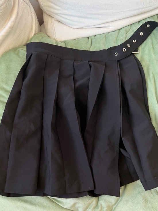 Dresses & Skirts - Belt Skirt Pleated with Side Slit